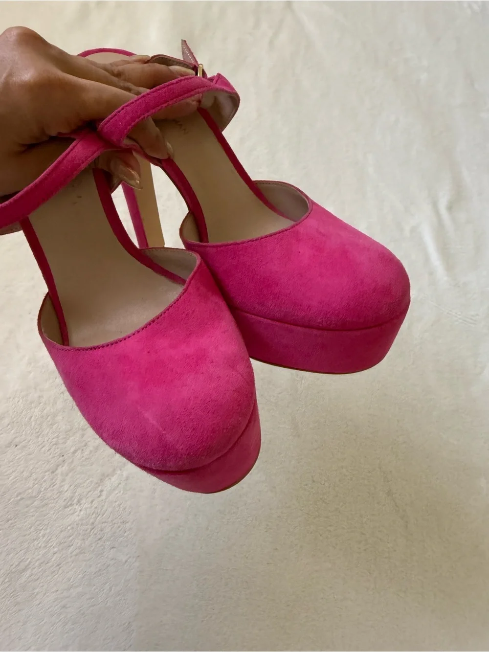 Stuart Weitzman Fuchsia Suede Platform Pumps – Size 6.5